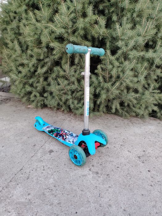 Продам самокат детский