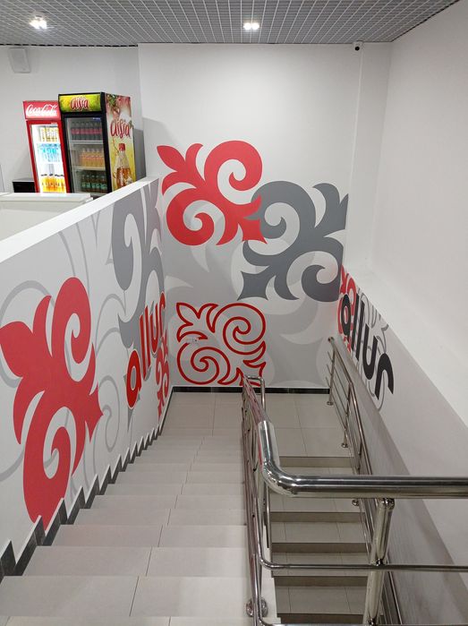 Роспись стен, рисунки на стенах.