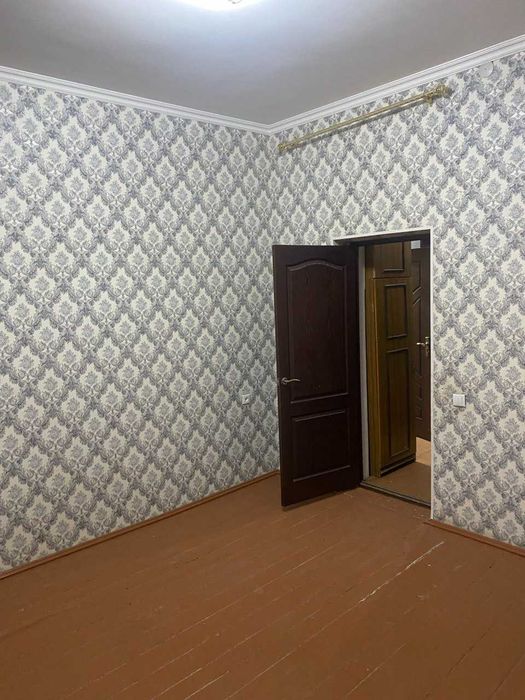 2 Xonali Kvartira sotiladi