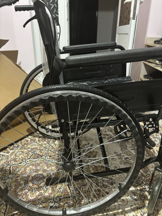 Инвалидная коляска