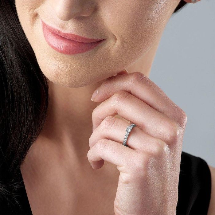 Годежен пръстен: платина с диаманти