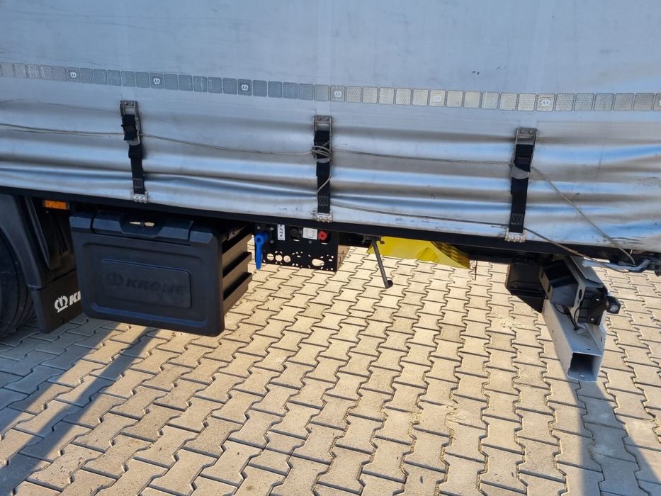 Vand semiremorca Krone mega cu 2 axe