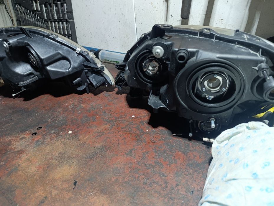 Продам фары Тойота Харриер