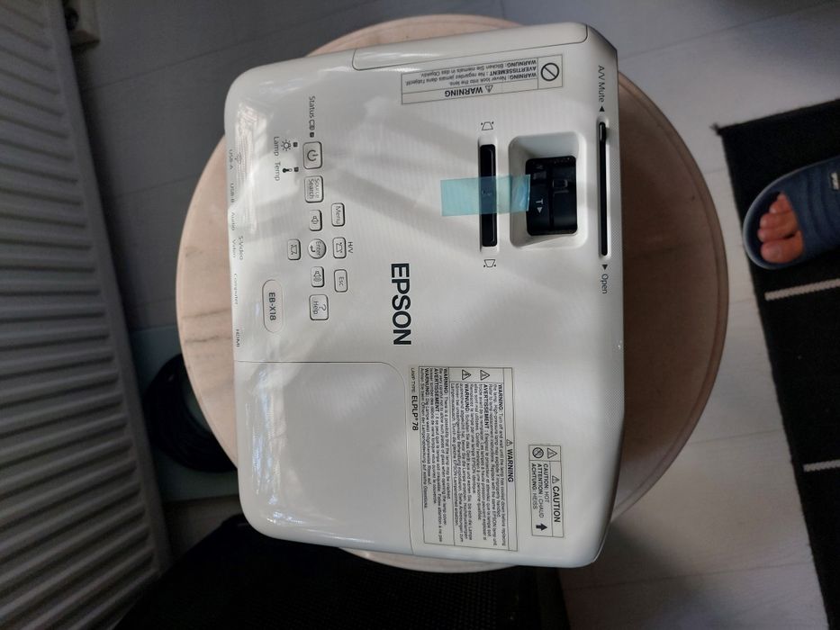 videoproiector Epson EB-X18