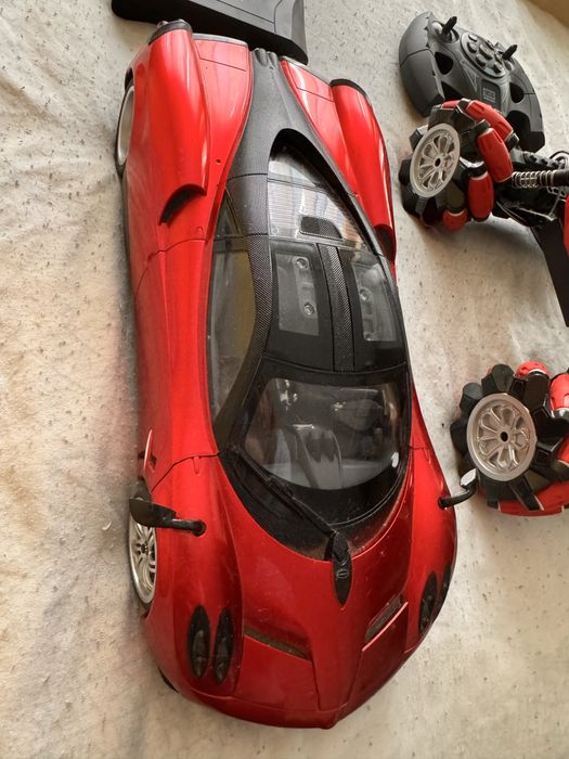 Два броя колички с дистанционно