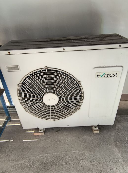Aer condiționat Everest 24000 inverter