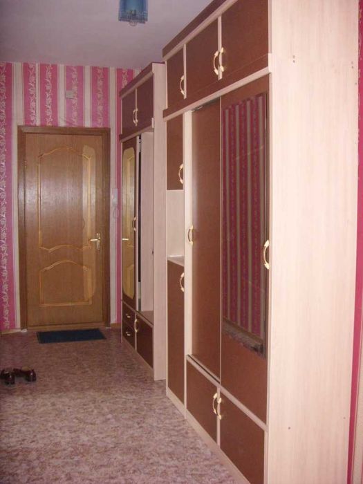 Продам шкаф для прихожей (2 модуля)