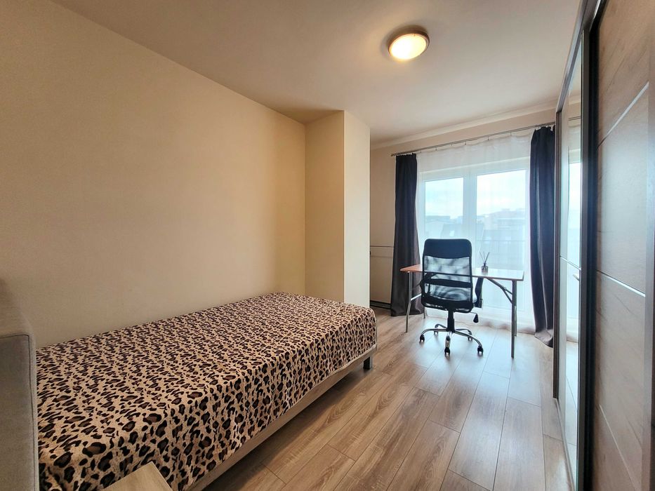 Apartament cu două camere, Bună Ziua