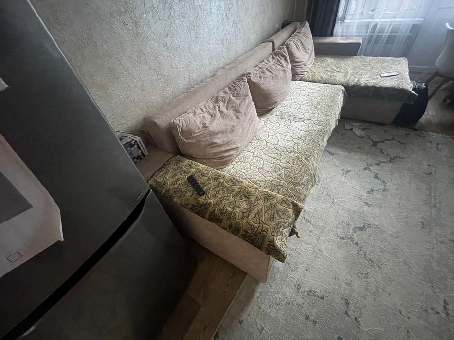 Диван в хорошем состоянии