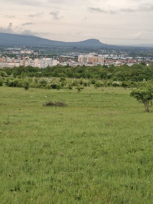 Vând teren intravilan în Deva