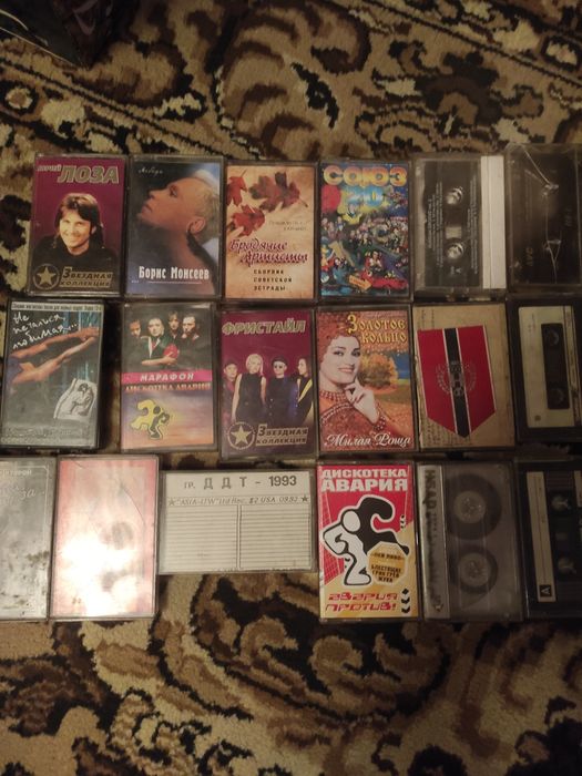 Аудио касеты с записями