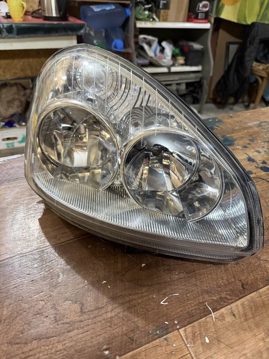 Фара приора 1 правая бош