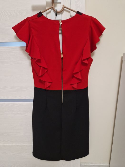 Rochie scurtă, mulată