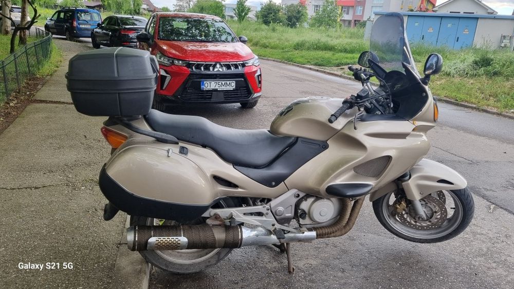 Honda Deauville 650