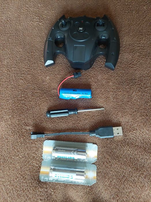 Стрелящ с вода танк анфибия играчка с дистанционно ЧИСТО НОВО