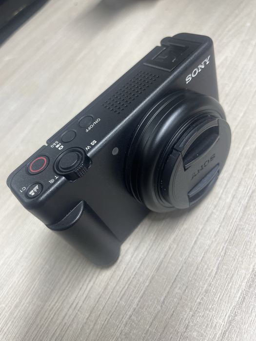 Фотоаппарат Sony ZV-1F