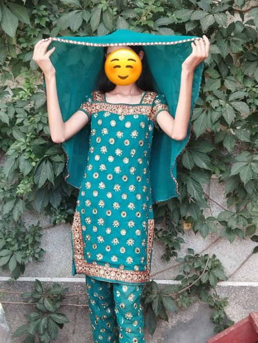 Продаётся платье