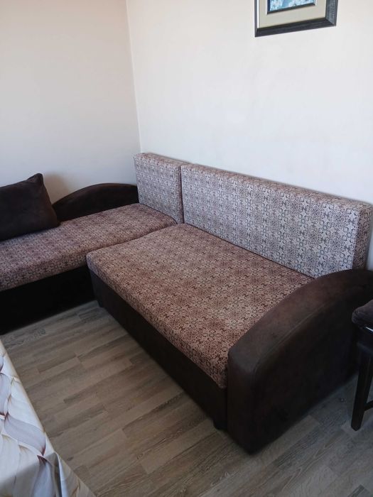 Разтегателен диван