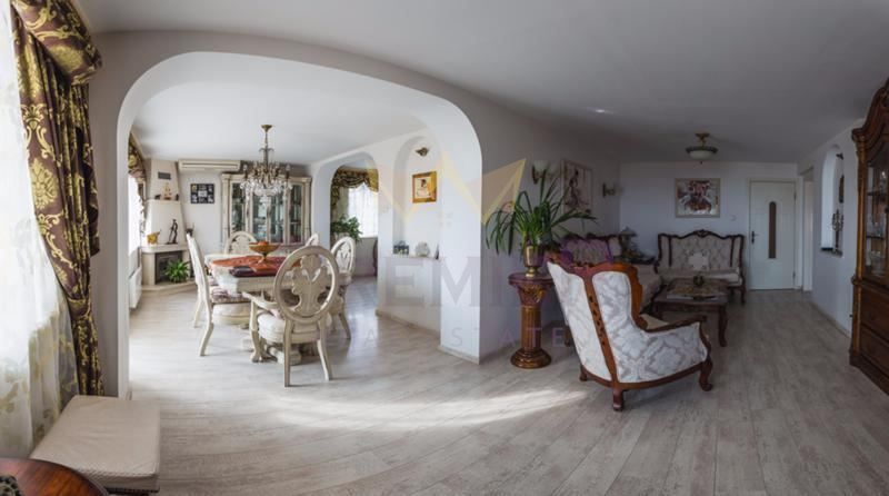 Продава се Къща в Варна, м-т Траката - 500 кв.м за 1980 €/кв.м - Снимка #4