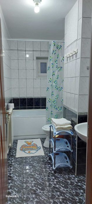 PF, inchiriez apartament 2 camere, Carrefour Gara