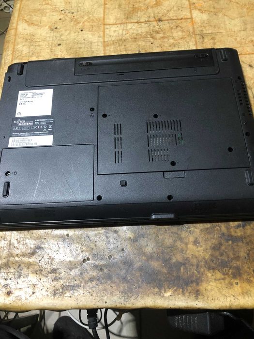 Laptop Fujitsu Siemens Computer Esprimo Mobile V5535