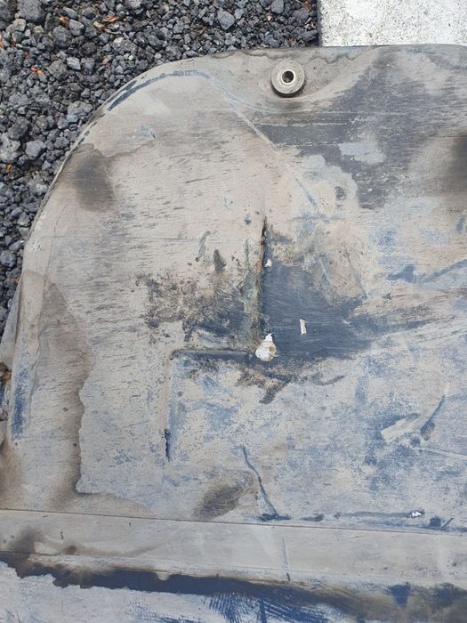 Бак от бмв е 38 под ремонт