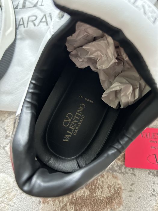 Valentino alb negru | nou cu accesorii | dust bag + card | mărime 43