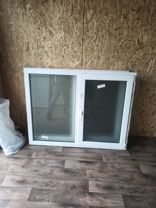 Vând 2 ferestre termopan