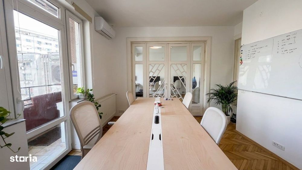 Spatiu birouri / Ultracentral/ 3 camere/ 2 bai/ Renovat