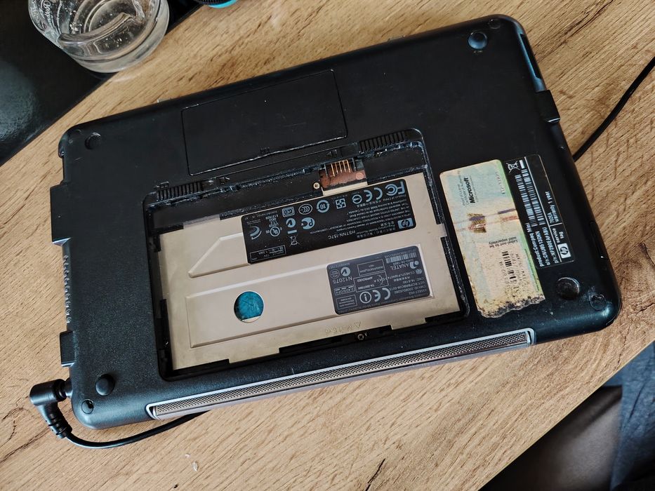 Компактен лаптоп Compaq Mini Офис пакет Готов за работа