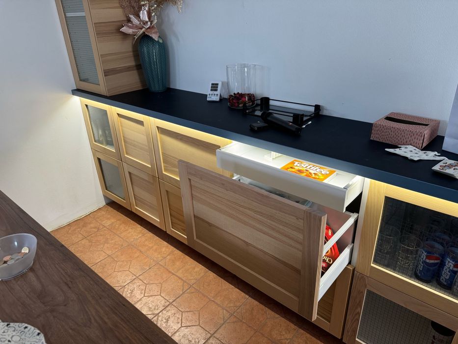 Mobila bucatarie ikea cu fronturi din lemn noua