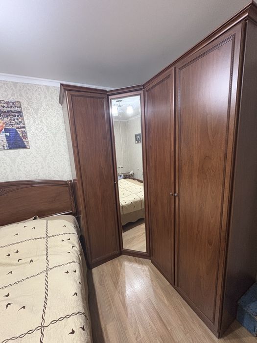 Продается спальная гарнитура