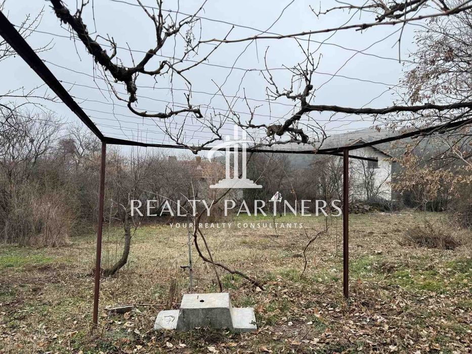 Продава се Къща в с. Садовик, Област Перник - 72 кв.м за 450 €/кв.м - Снимка #3