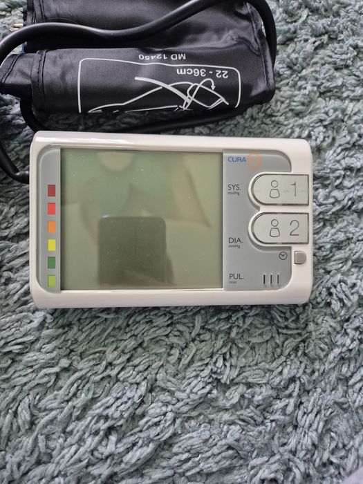 Електронен апарат за кръвно с маншет