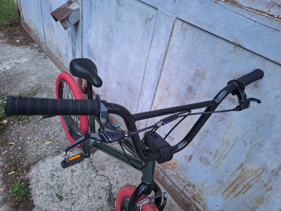 Vand bicicleta BMX Wipe 500 20”, pentru copii de la 8-12 ani/ 135-160cm