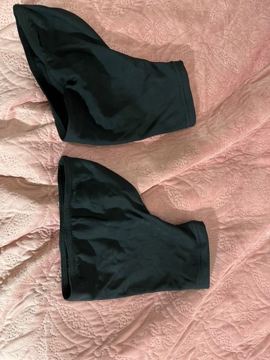 Набор одежды и коньки