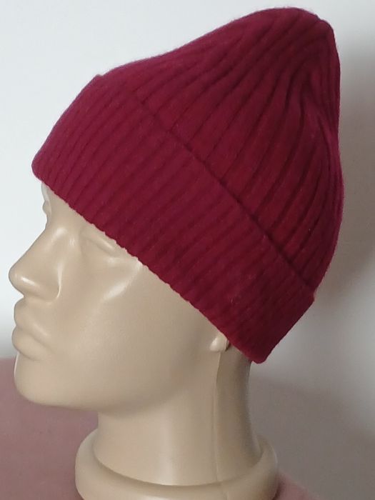 Зимни дамски шапки 100% кашмир