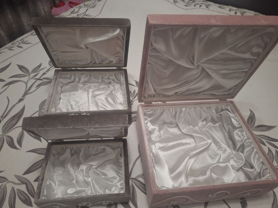 Сватбени кутии за бижута нови