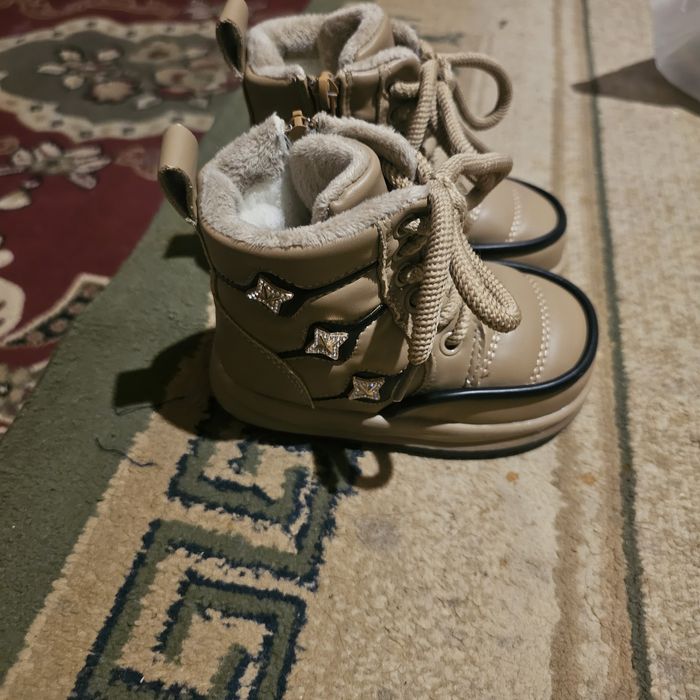 Зимные сопоги для девочек новый 25 размер