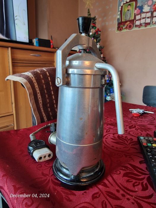 Кубинска Кафеварка Работеща