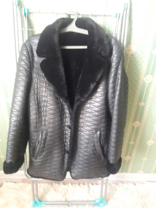 Срочно продаю мужскую дубленку Турция натуралка