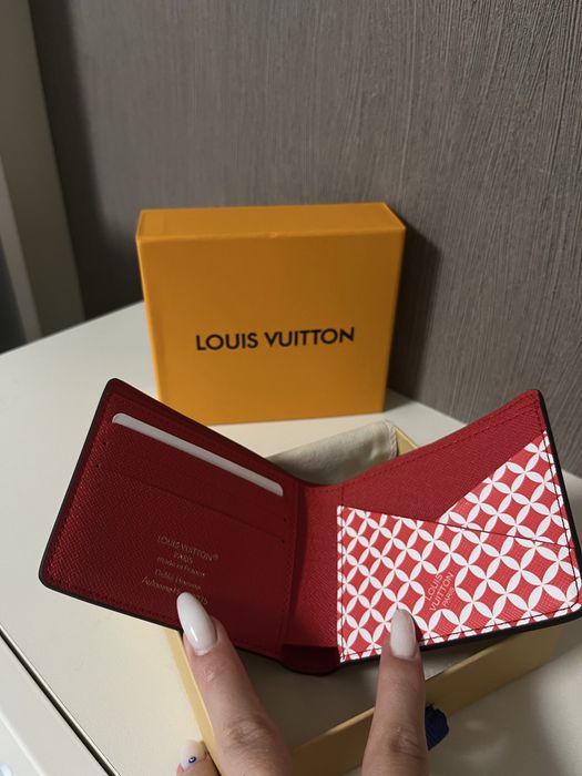 Louis Vuitton Multiple Портфейл