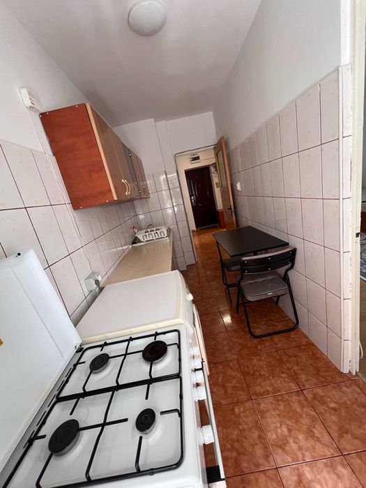 Garsonieră decomandată 42 mp | Bd. Ghica Tei 89 | Etaj 2 | 400 €/lună