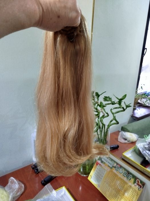 Пастижи, трессы, парики