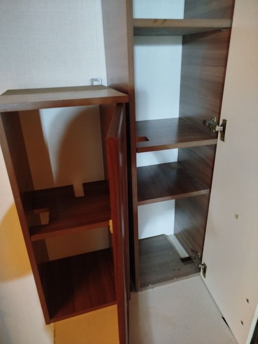 Кухонные шкафы три штуки