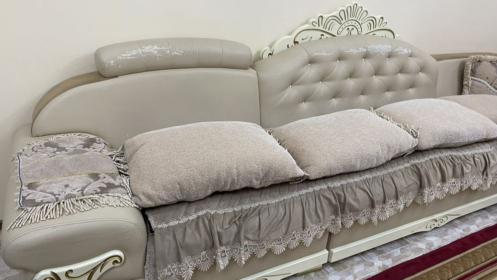 Продам угловой диван в хорошем состоянии