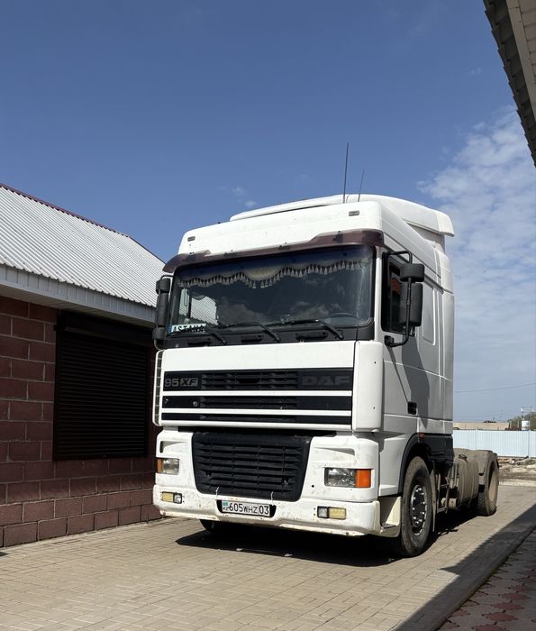 Продам тягач DAF 95XF