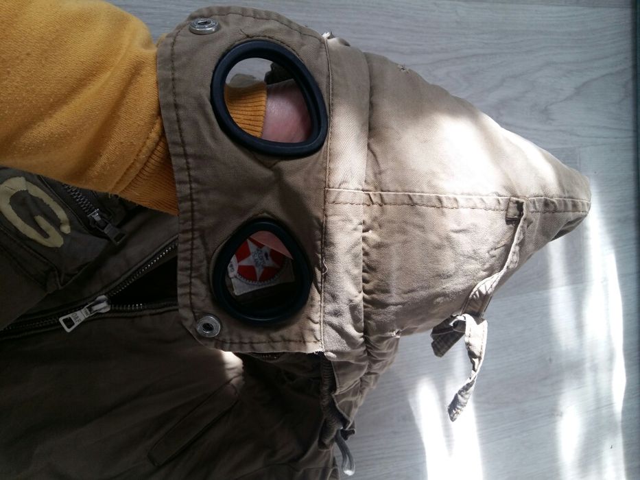 Продам куртки на мальчика