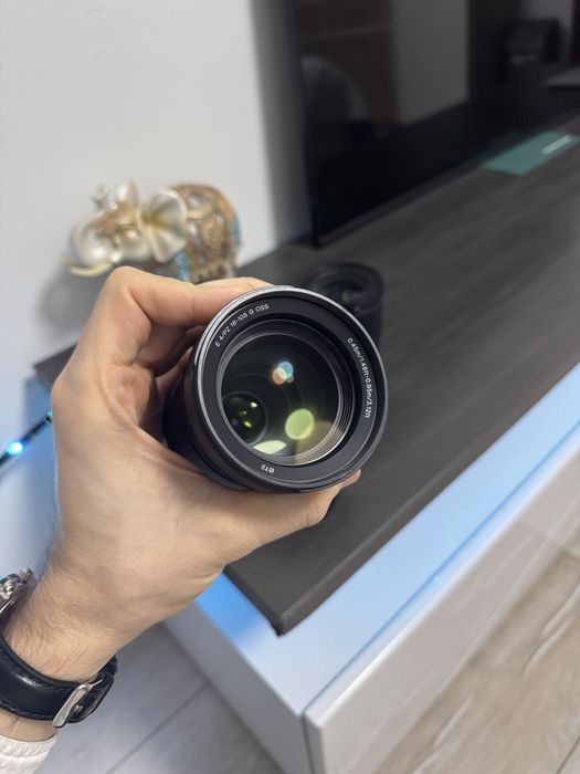 Sony A6400 body + отделно Sony 18-105mm f/4 G и Sigma 16mm f/1.4