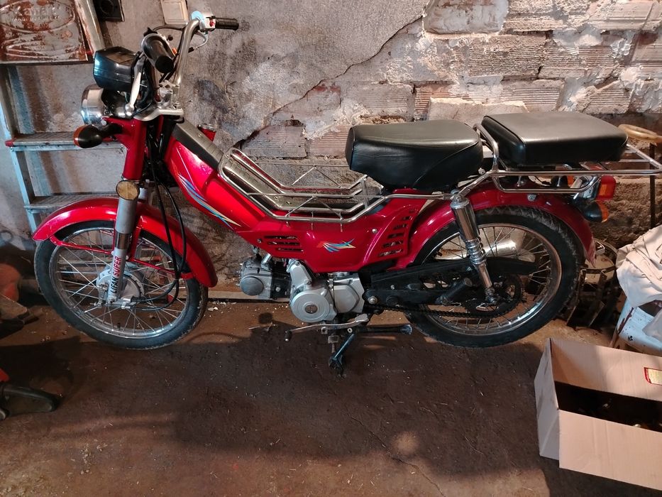 Продавам мотор лифан 50кубика